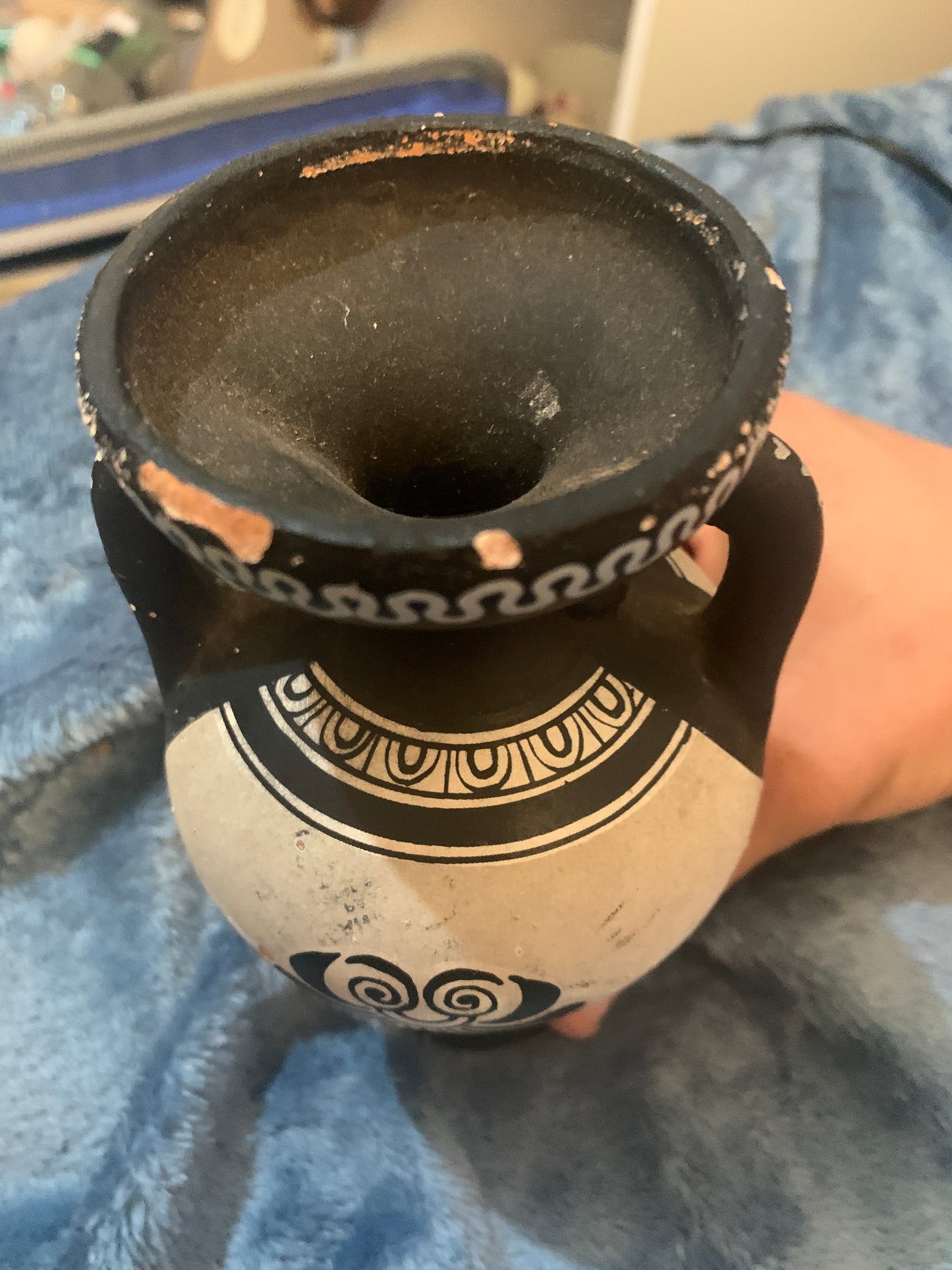 Apollo on a Winged Tripod printed about 490 B.C.